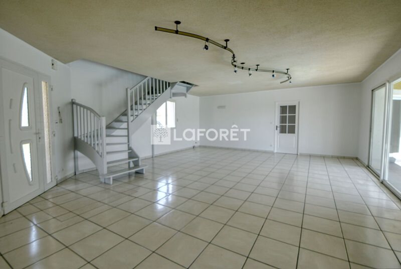 Maison à vendre, 170m², Peyrole