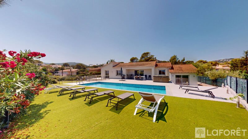 Maison à vendre, 135m², Roquebrune-sur-Argens