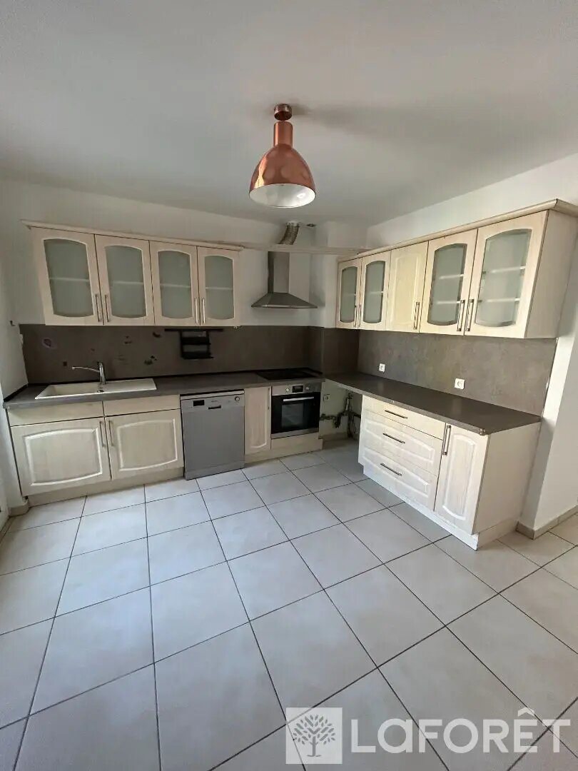 Appartement à louer, 63m², Fréjus
