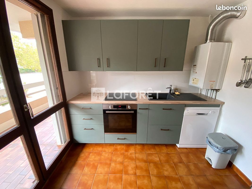 Appartement à louer, 51m², Fréjus