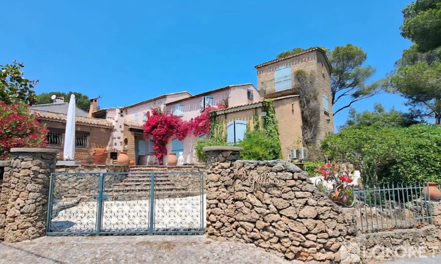 Maison à vendre, 290m², Saint-Raphaël
