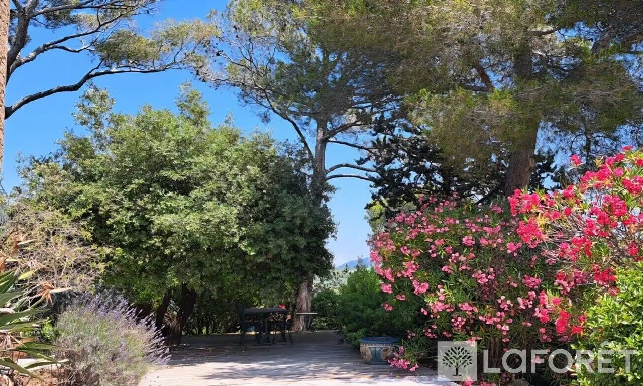 Maison à vendre, 290m², Saint-Raphaël
