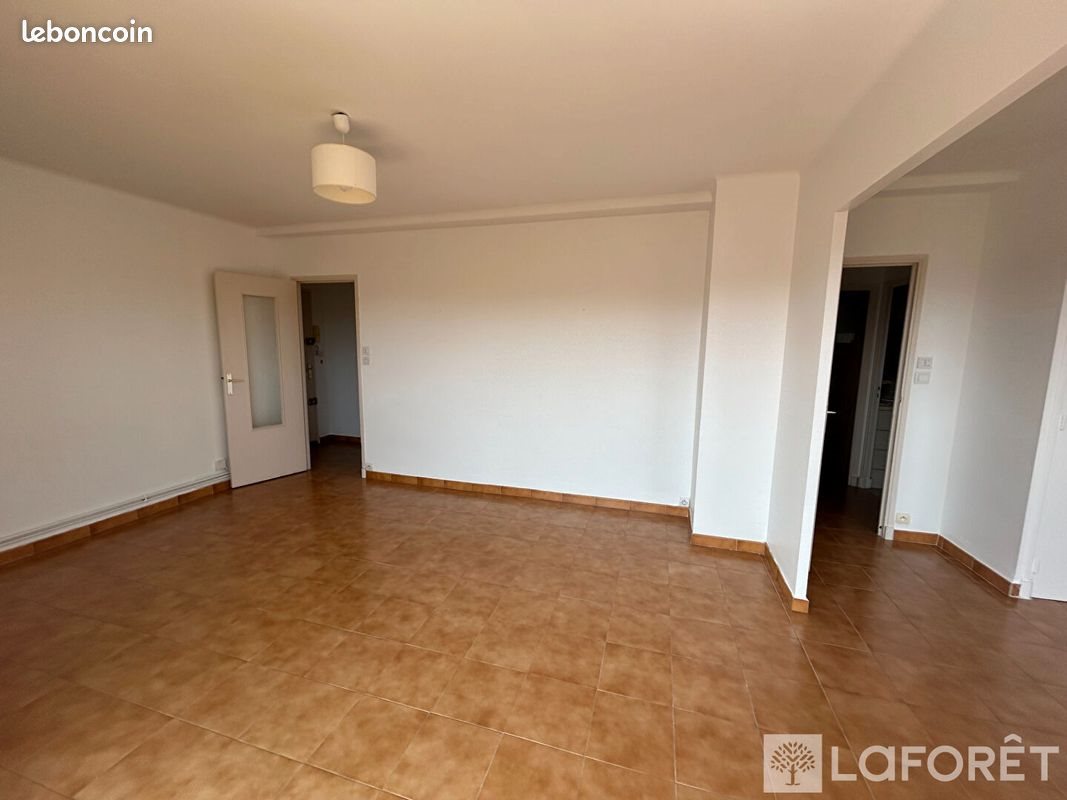 Appartement à louer, 57m², Saint-Raphaël