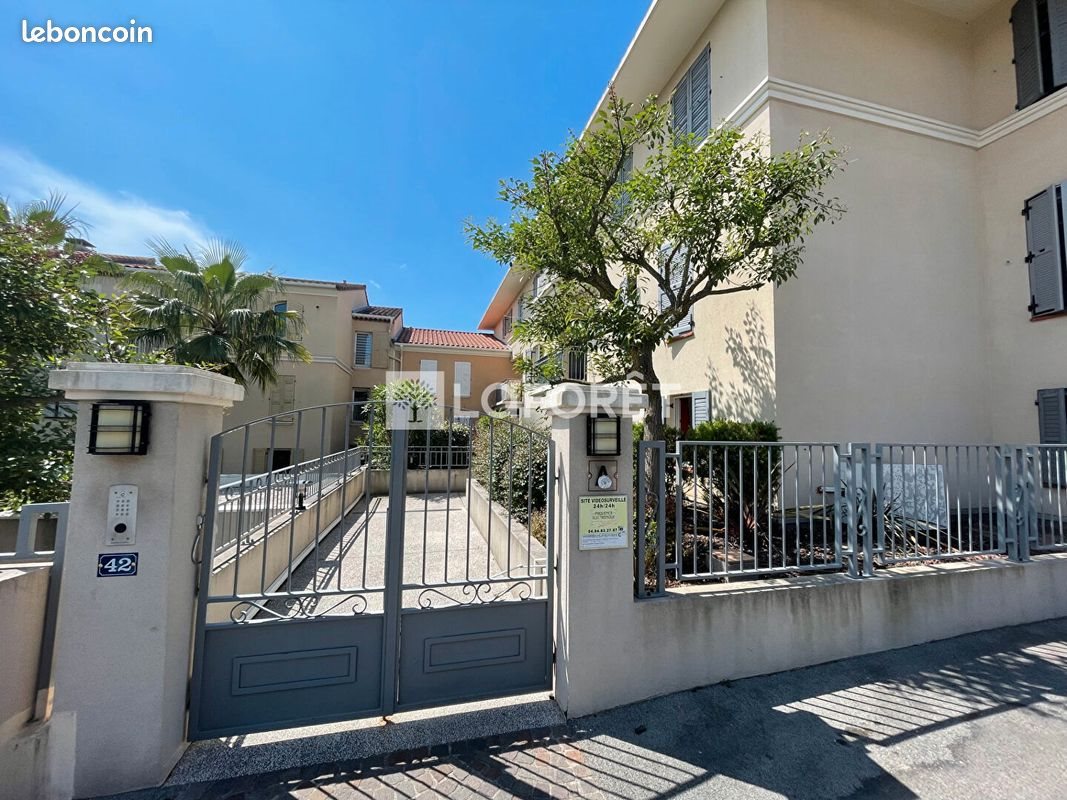 Appartement à louer, 35m², Puget-sur-Argens
