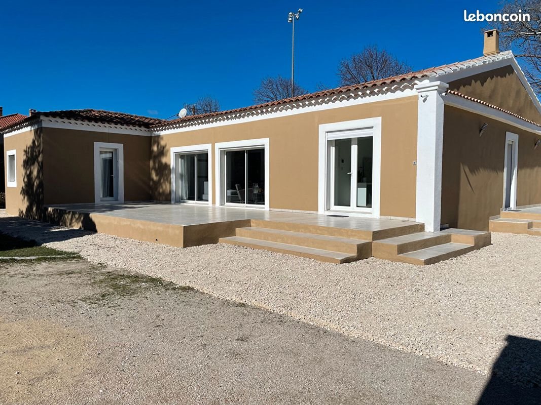 Maison à vendre, 201m², Entraigues-sur-la-Sorgue