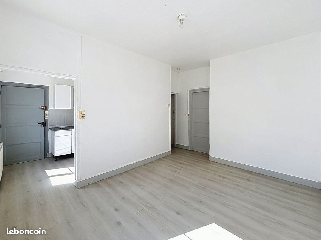Appartement à louer, 46m², Auxerre