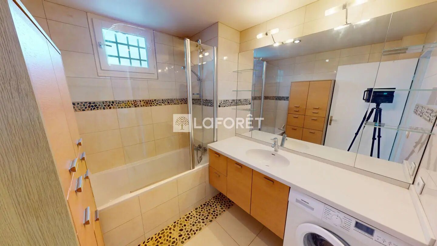 Appartement à louer, 55m², Garches