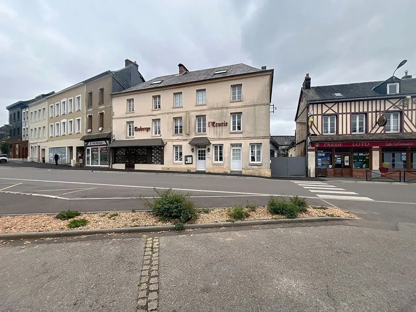 Appartement à vendre, 598m², Bourg-Achard