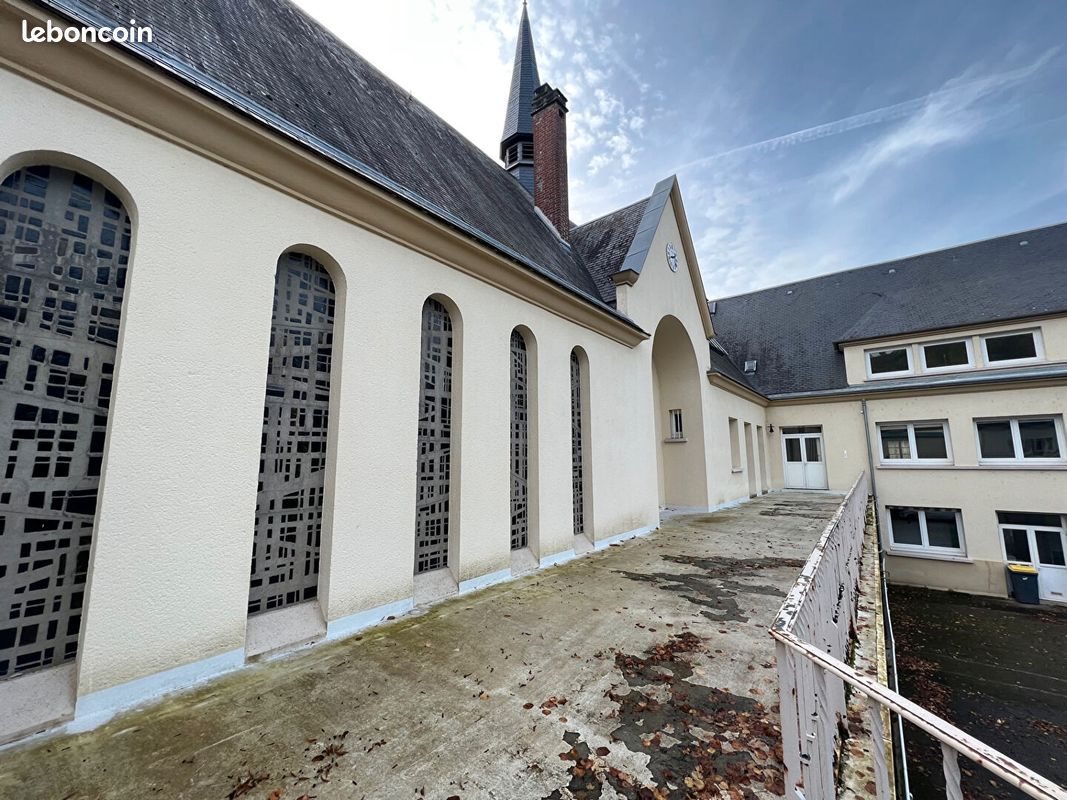 Appartement à vendre, 2023m², Bernay