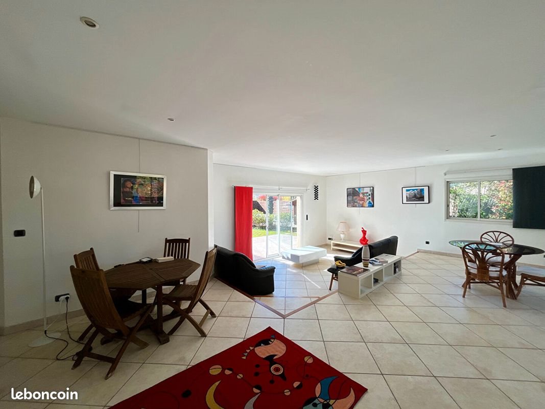 Maison à louer, 137m², Léguevin