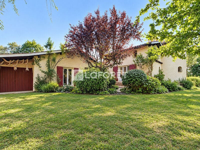 Maison à vendre, 195m², Beychac-et-Caillau