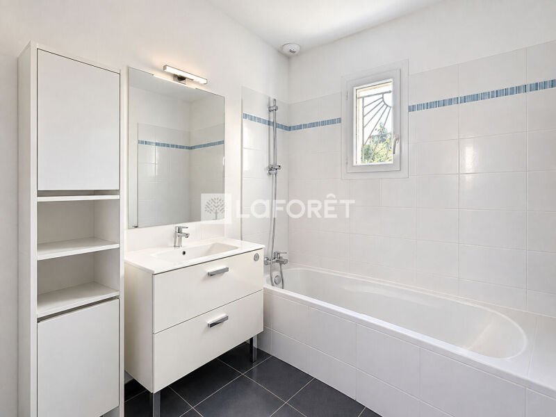 Maison à vendre, 80m², Petit-Palais-et-Cornemps
