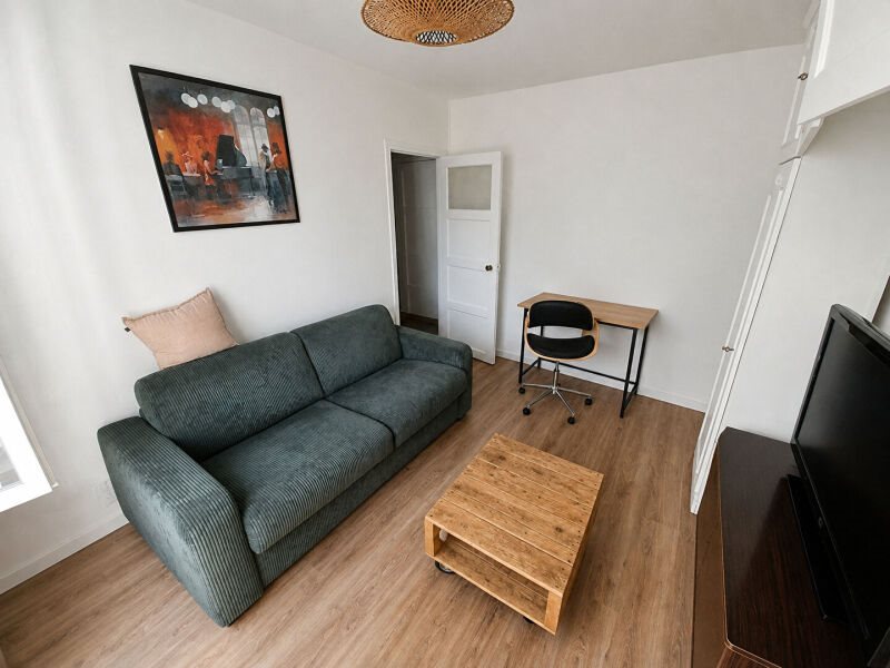 Appartement à louer, 25m², Paris 18ème