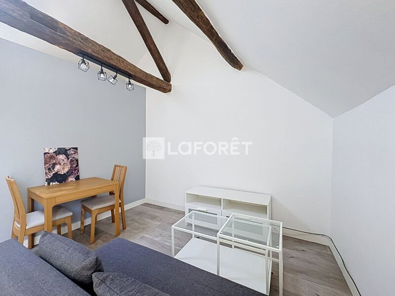 Appartement à louer, 32m², Saint-Cyr-l'Ecole