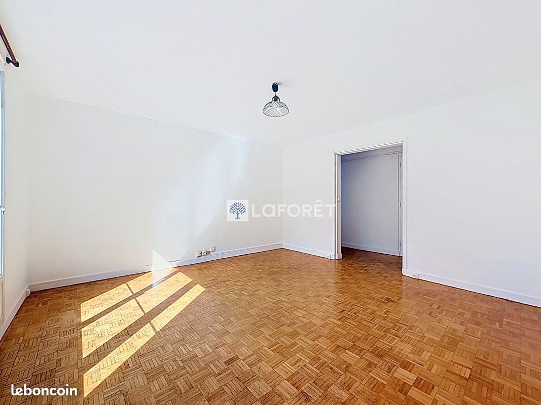 Appartement à vendre, 61m², Saint-Cyr-l'École