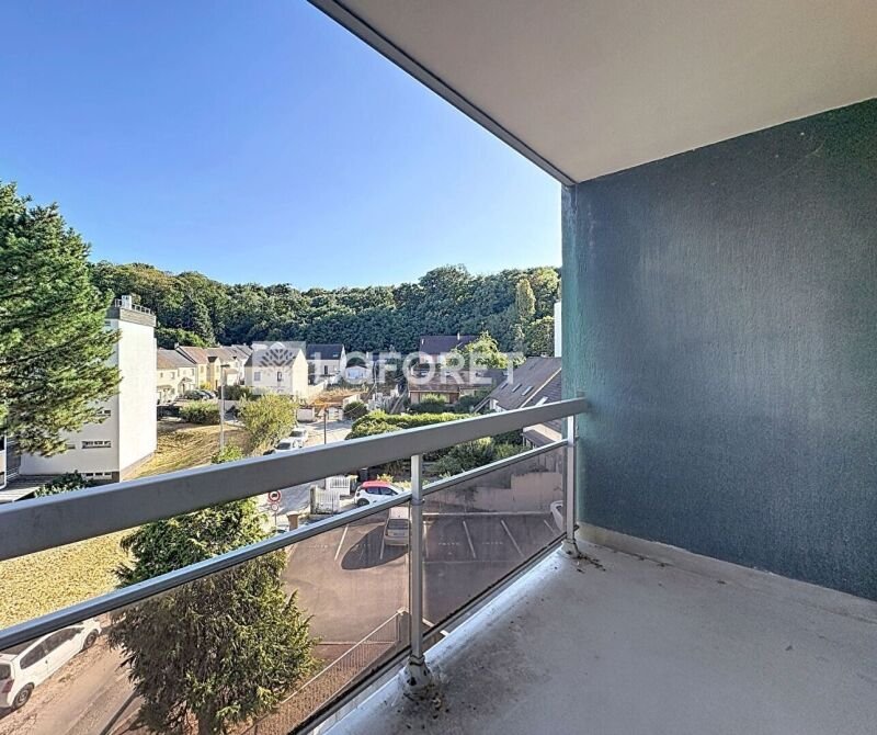 Appartement à louer, 27m², Saint-Cyr-l'École