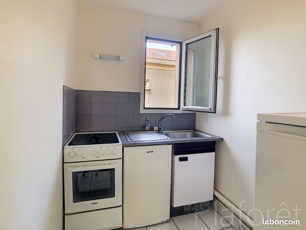 Appartement à louer, 34m², Saint-Cyr-l'Ecole