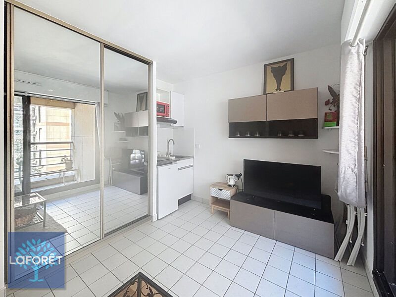 Appartement à louer, 17m², Levallois-Perret