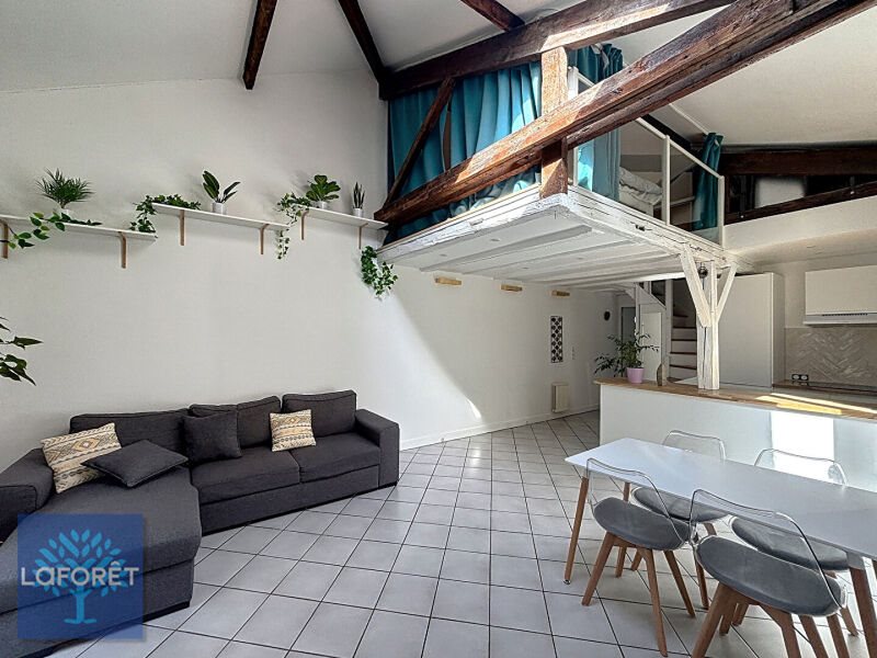 Appartement à louer, 69m², Levallois-Perret