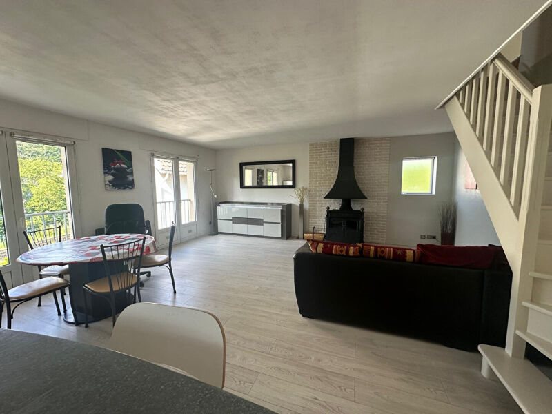 Appartement à louer, 84m², Chaville