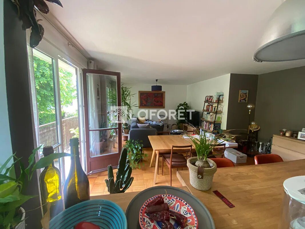 Appartement à louer, 69m², Sèvres