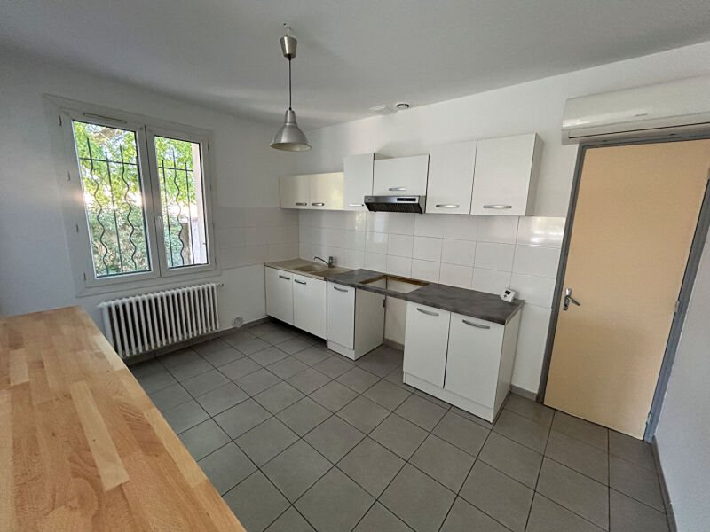 Maison à louer, 74m², Marignane