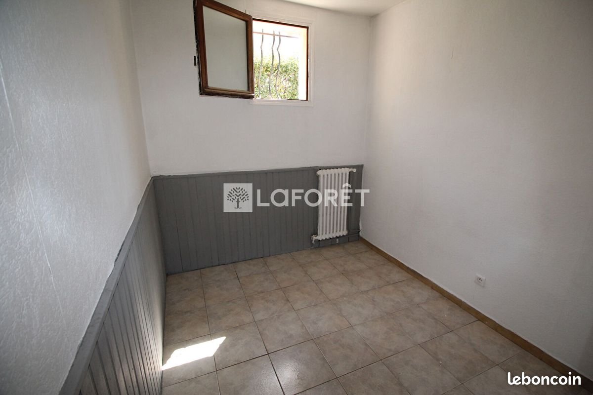 Appartement à louer, 25m², Marignane