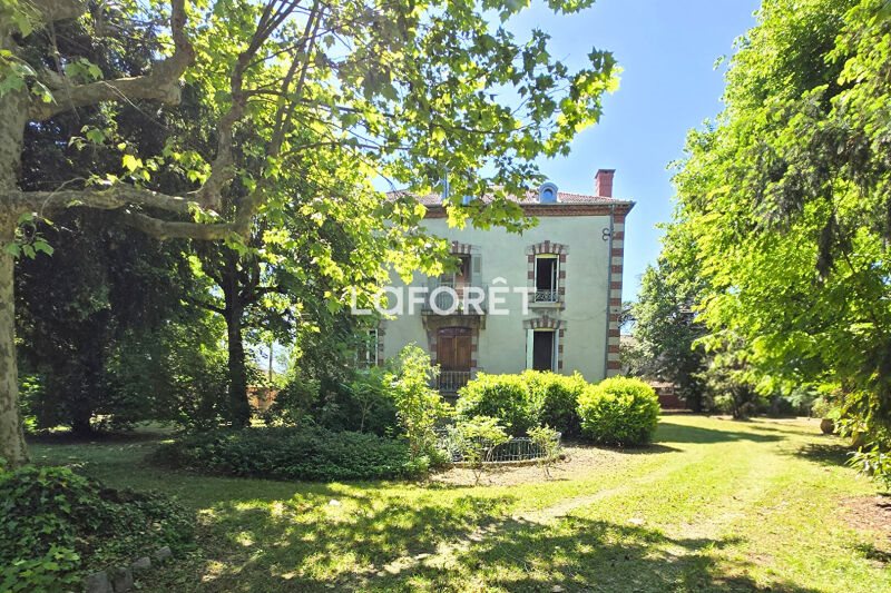 Maison à vendre, 275m², Saint-Marcellin-en-Forez