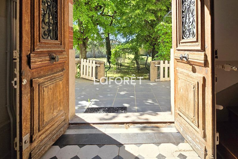 Maison à vendre, 275m², Saint-Marcellin-en-Forez
