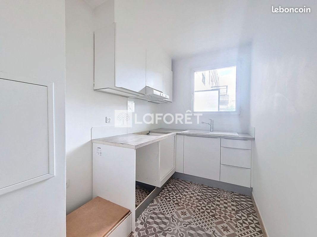 Appartement à louer, 45m², Villecresnes