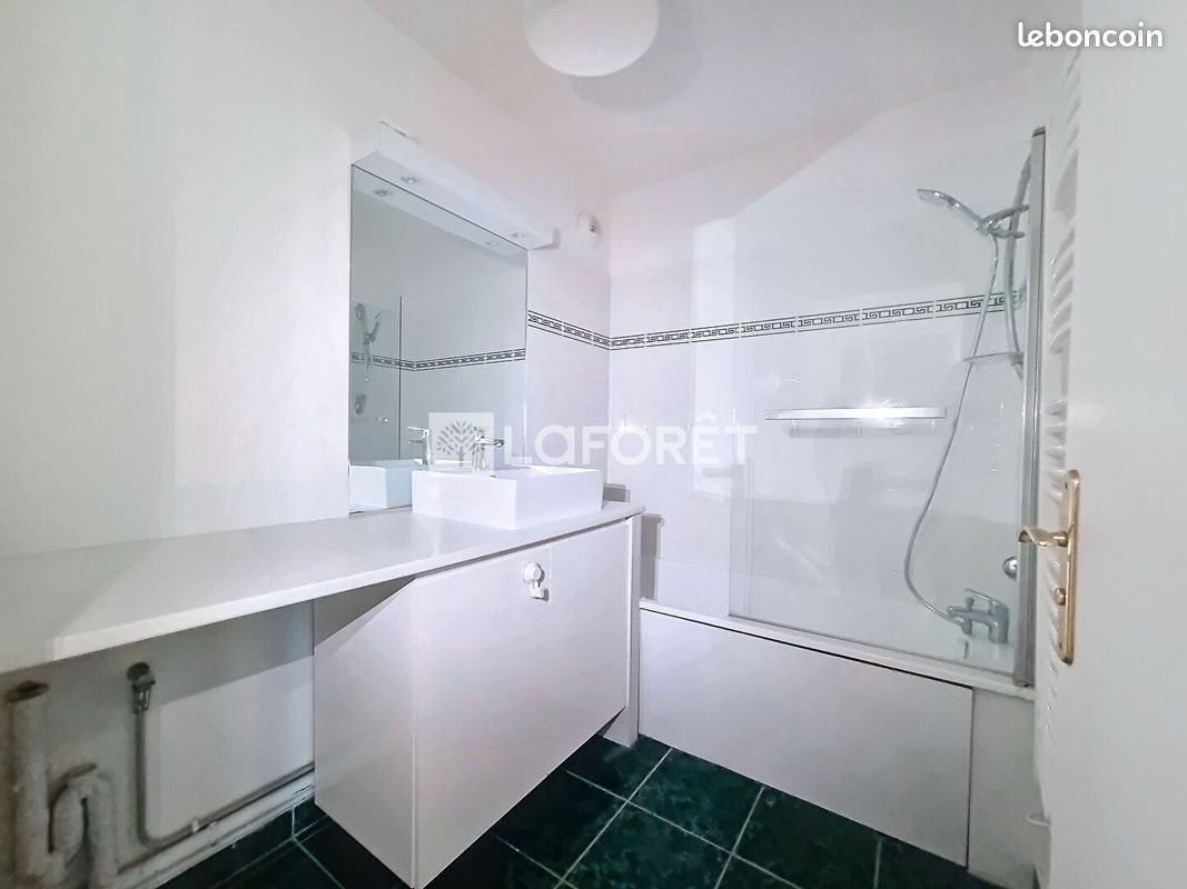 Appartement à louer, 45m², Villecresnes