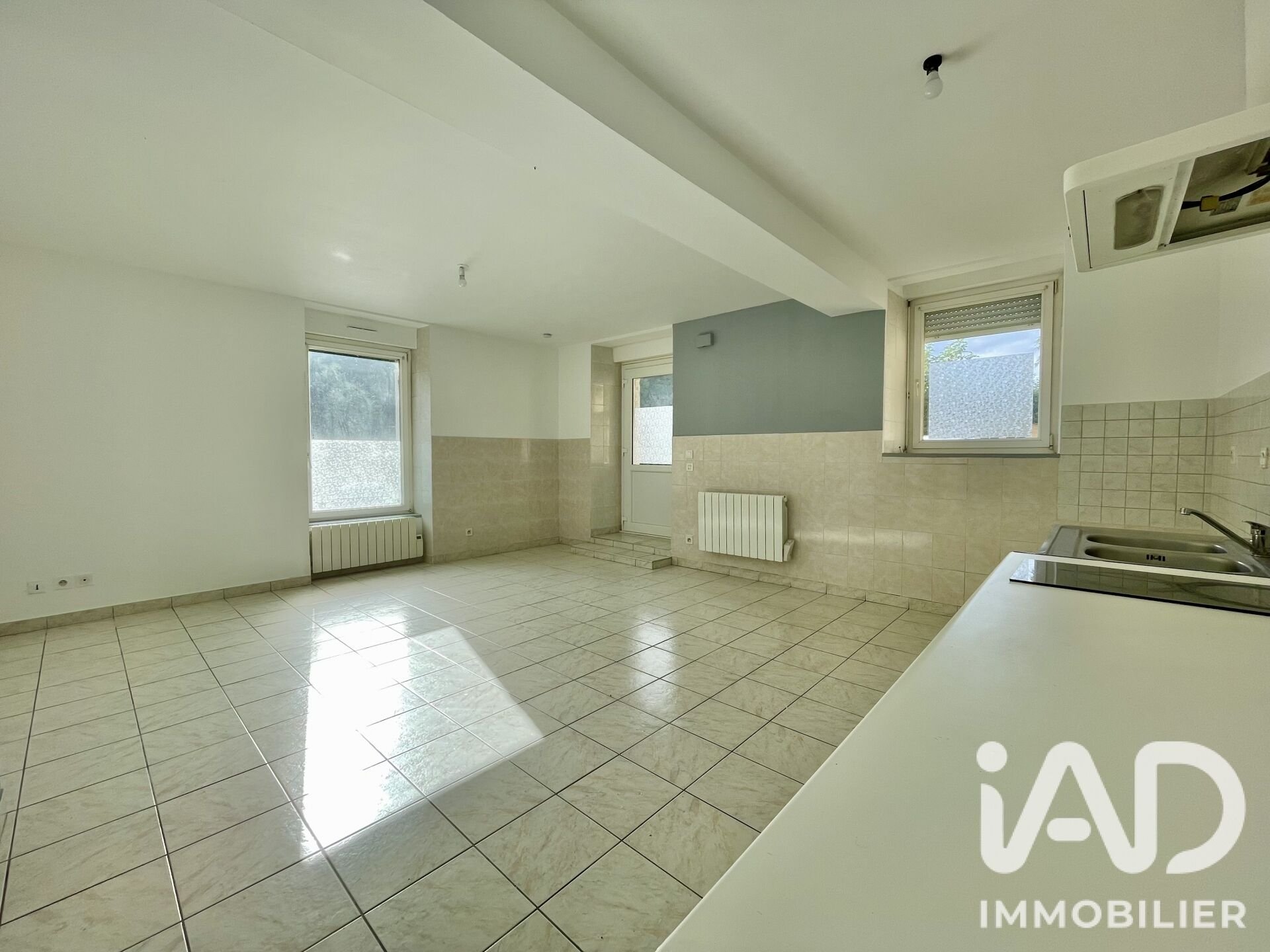 Appartement à louer, 64m², Hénon