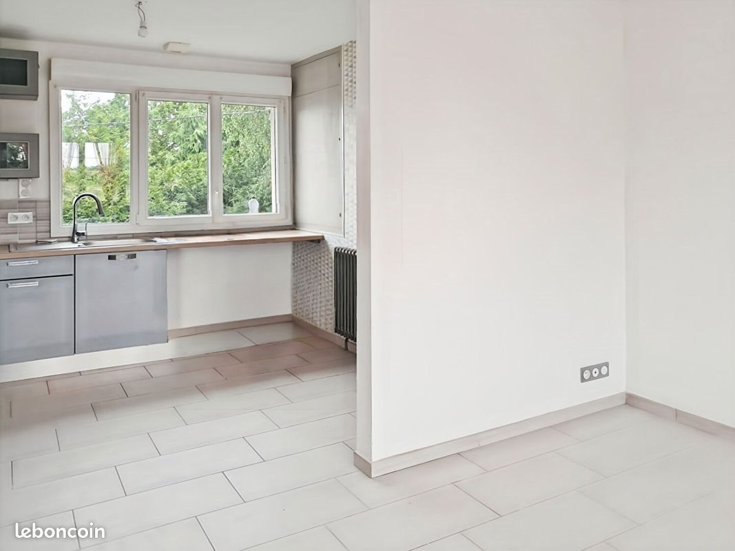 Maison à louer, 62m², Val-Couesnon