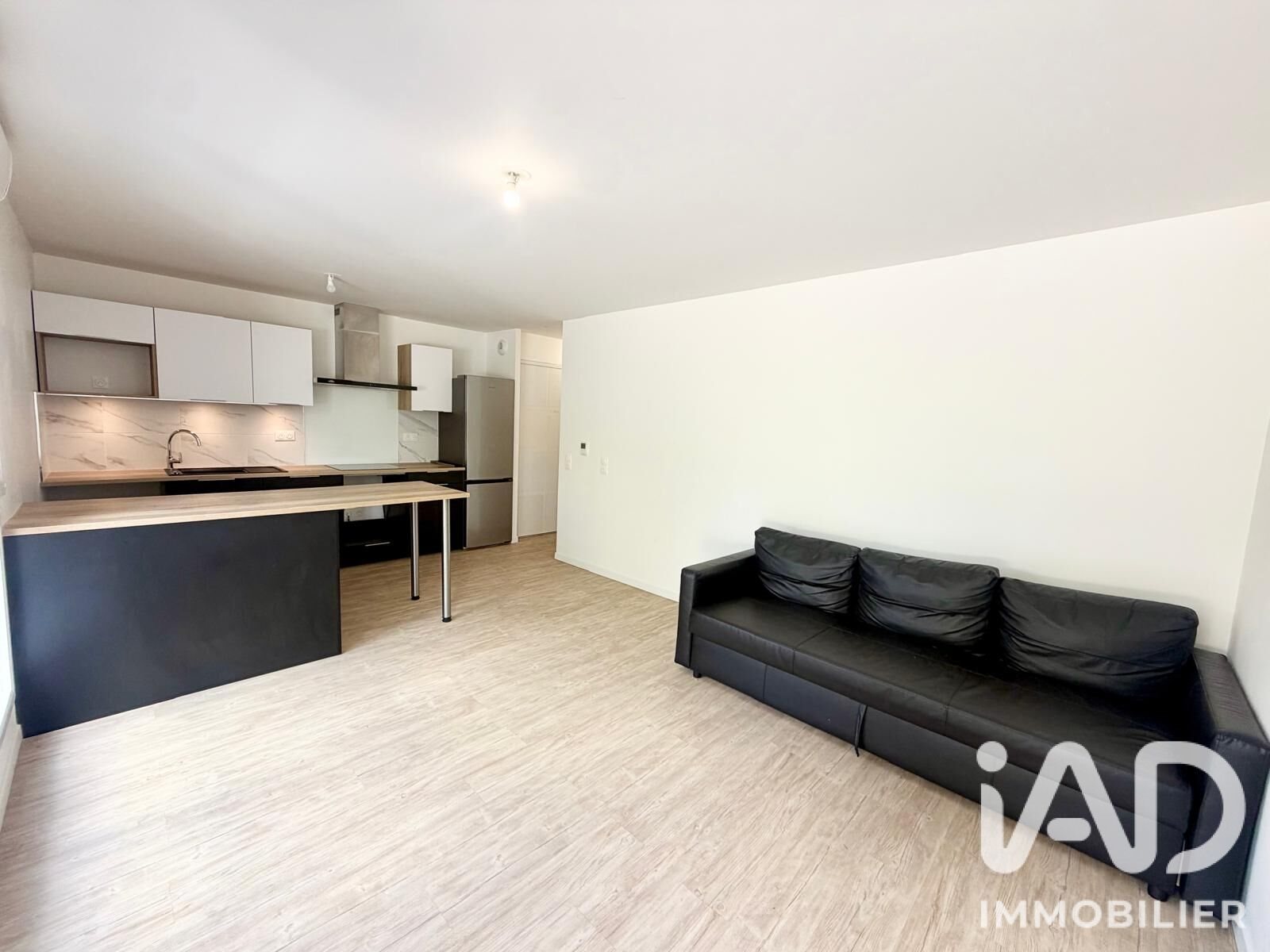 Appartement à vendre, 71m², Saint-Thibault-des-Vignes