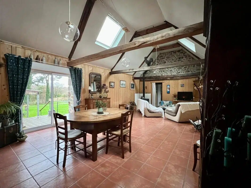 Maison à vendre, 240m², Lanvéoc