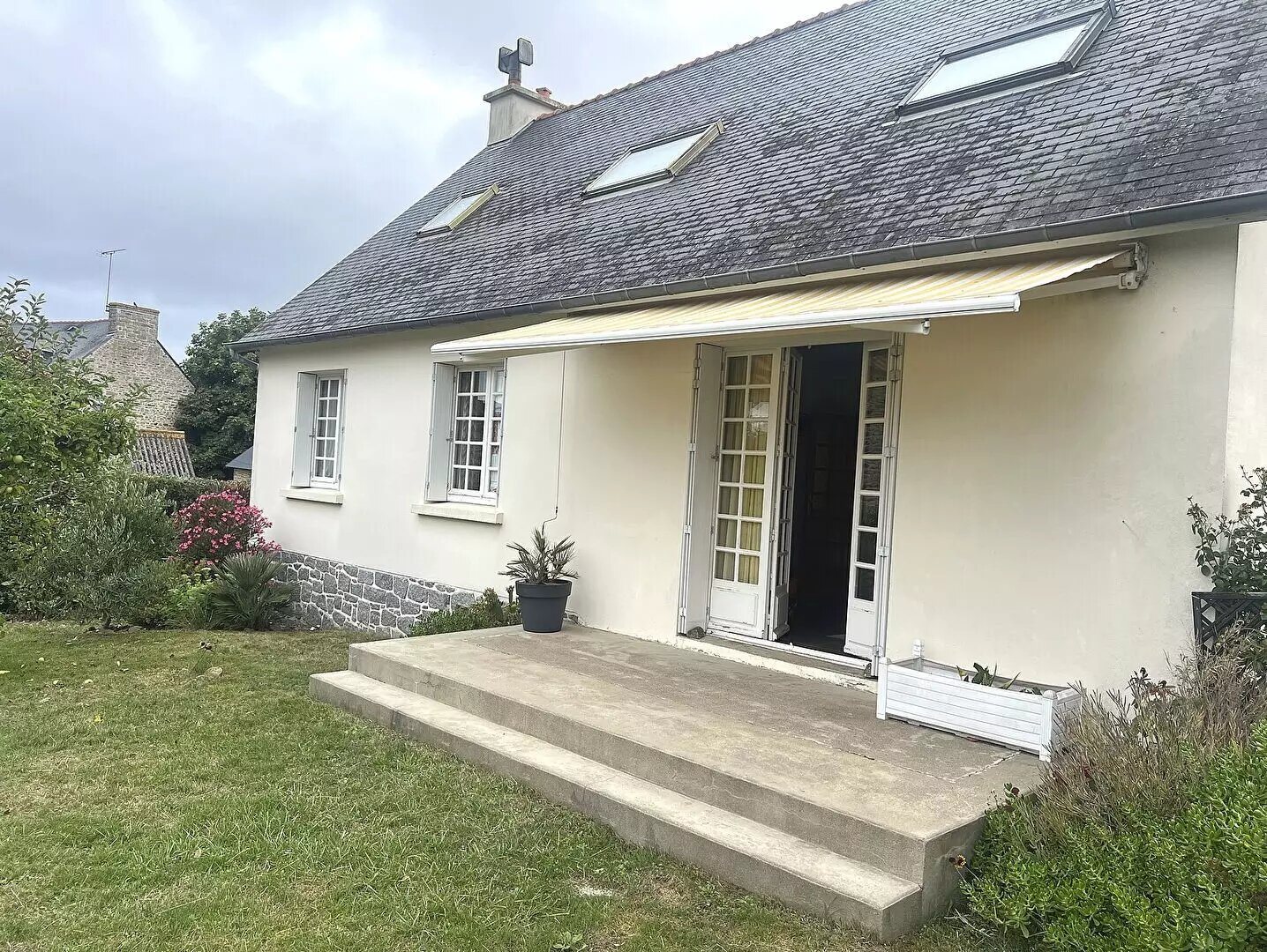 Maison à vendre, 112m², Pommeret