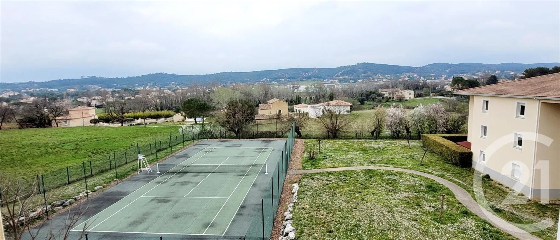 Appartement à louer, 54m², Saint-Privat-des-Vieux