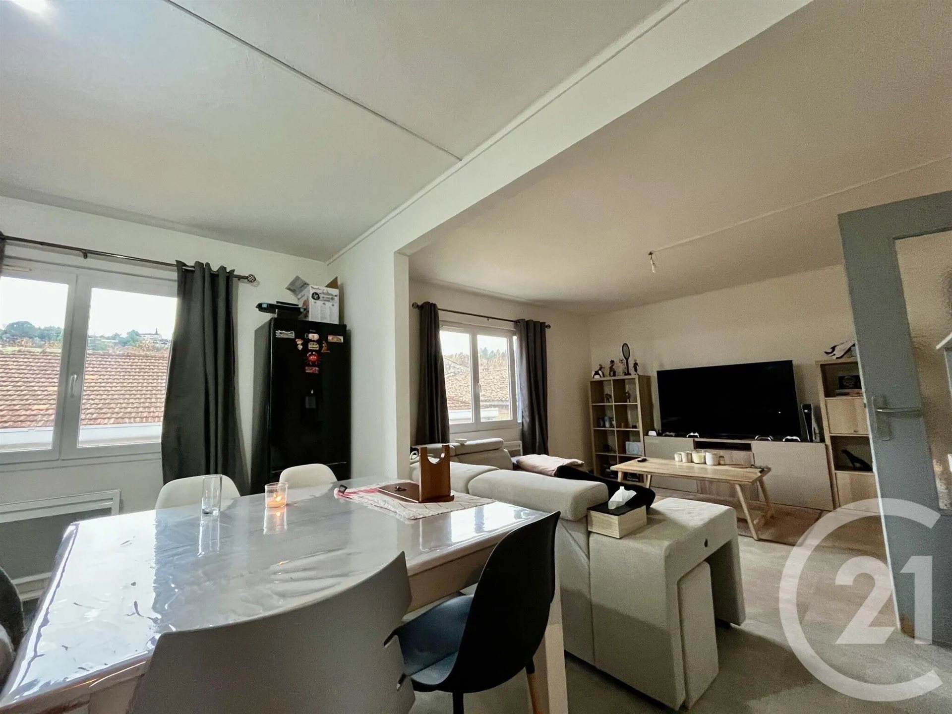 Appartement à louer, 84m², Saint-Ambroix