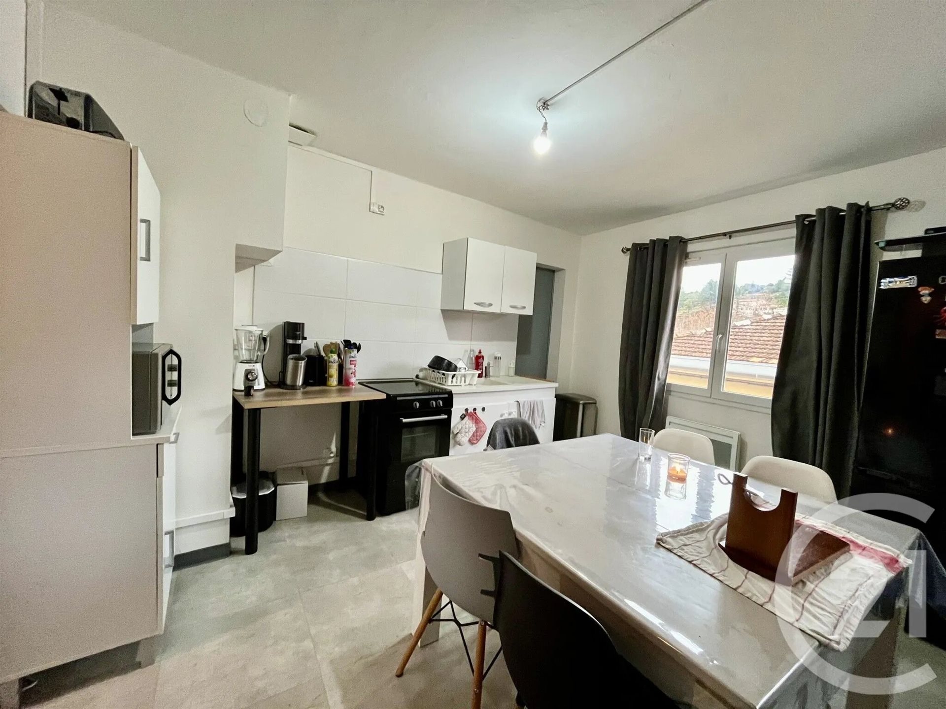 Appartement à louer, 84m², Saint-Ambroix