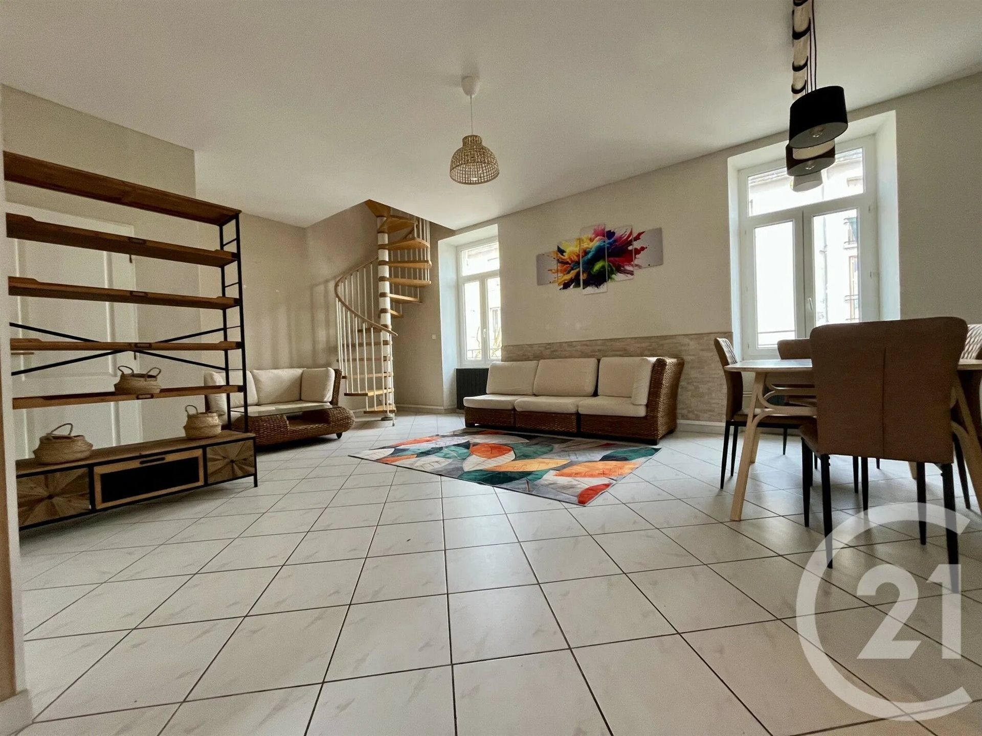 Appartement à louer, 79m², Alès