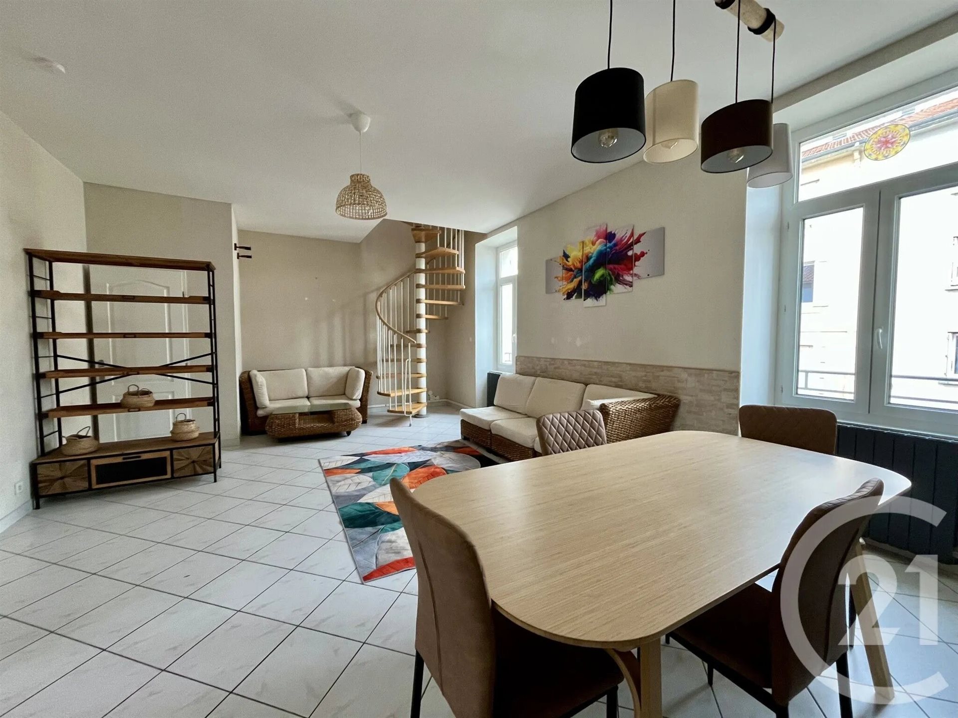 Appartement à louer, 79m², Alès