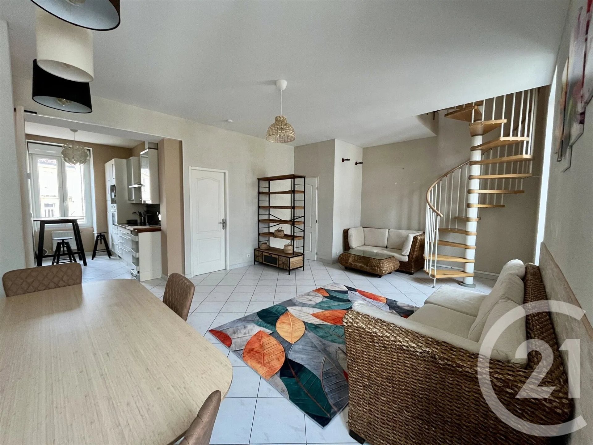 Appartement à louer, 79m², Alès