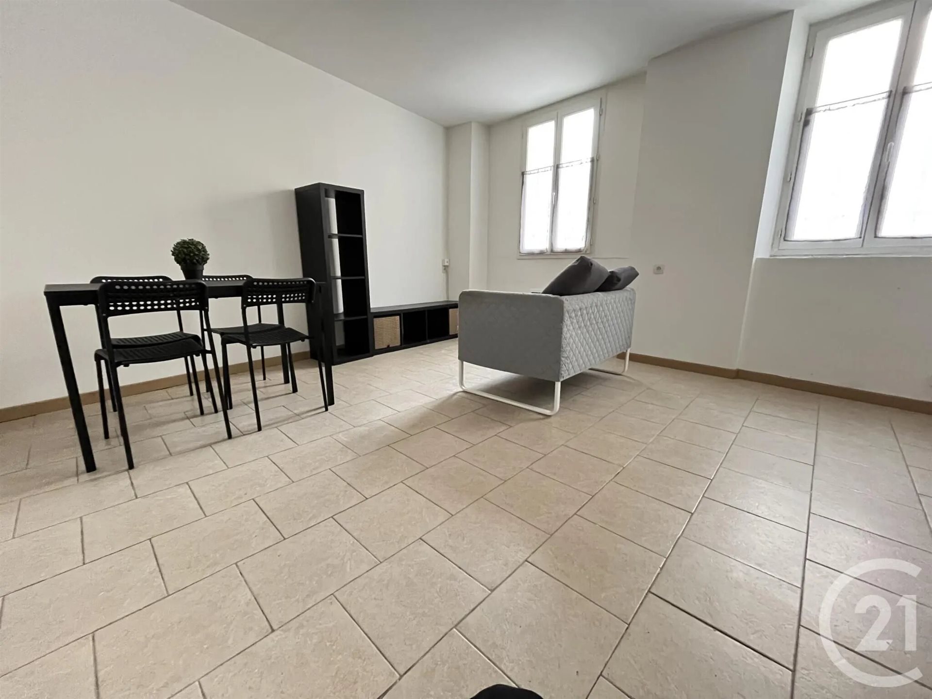 Appartement à louer, 30m², Alès