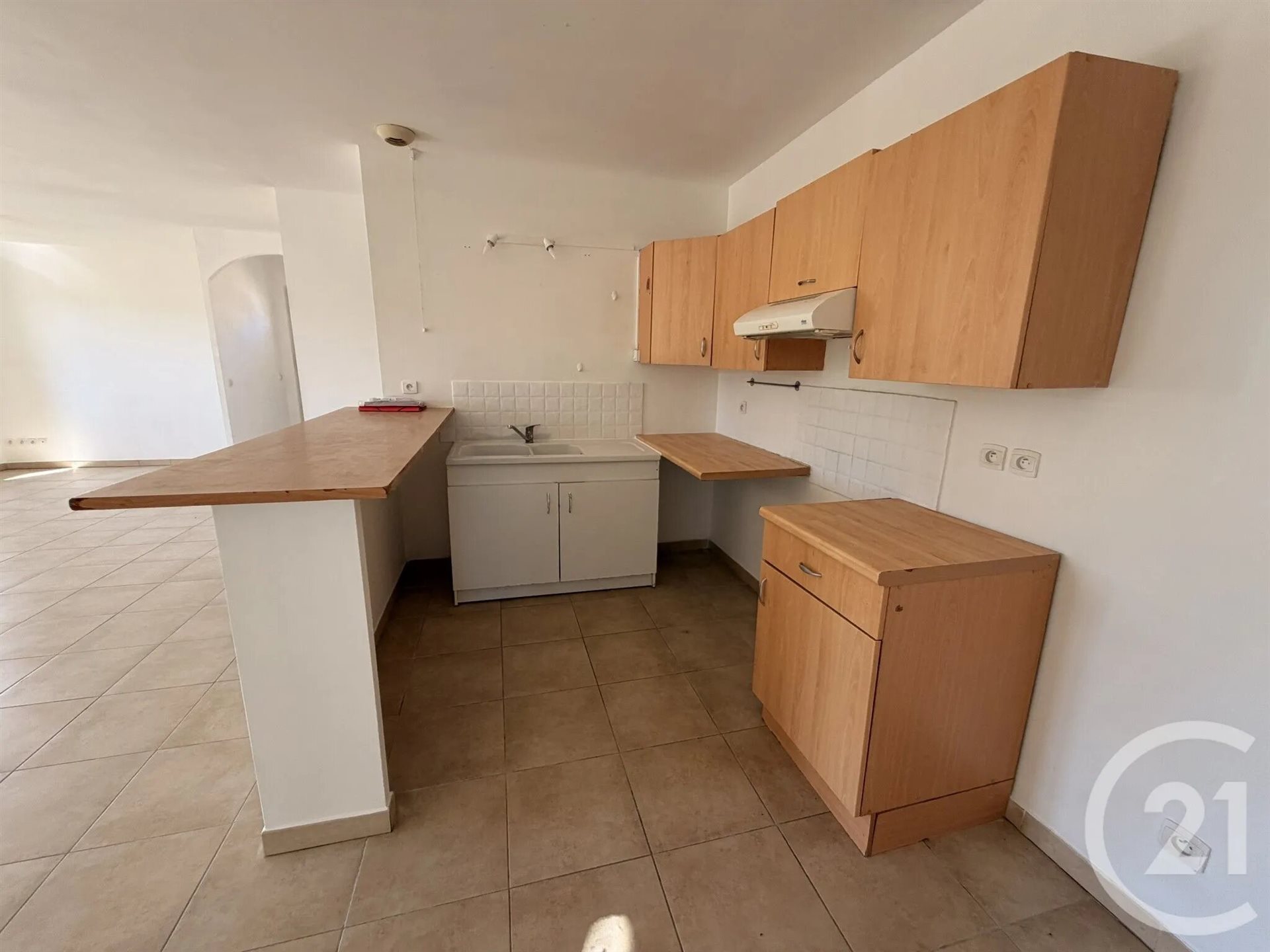 Maison à vendre, 88m², Saint-Julien-les-Rosiers