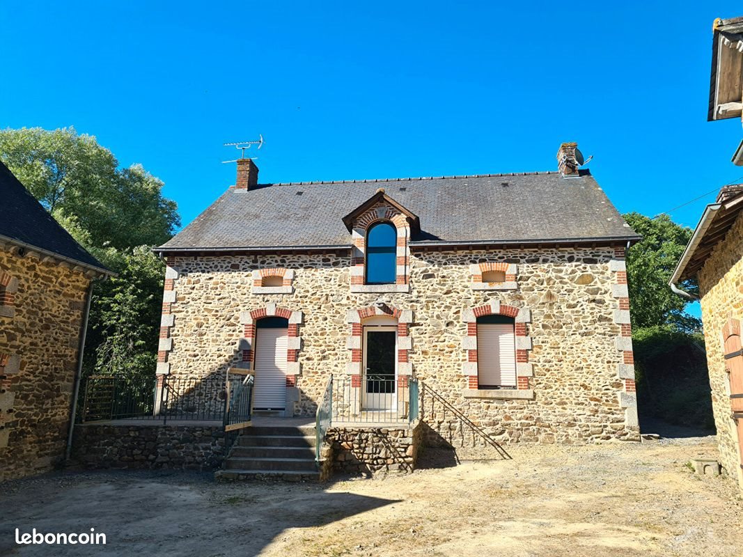 Maison à louer, 110m², Cuillé