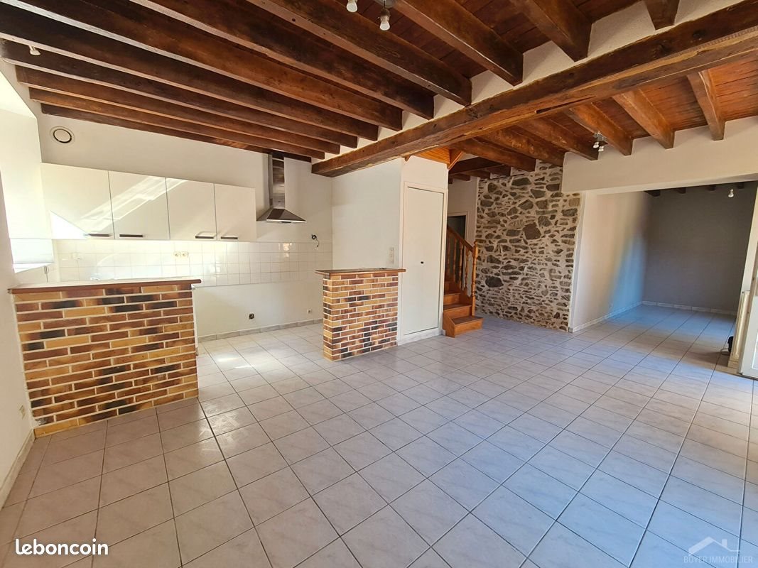 Maison à louer, 110m², Cuillé
