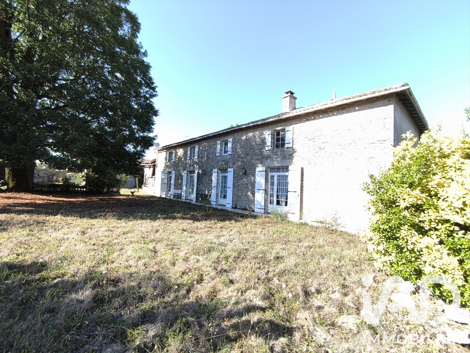 Maison à vendre, 161m², Lezay