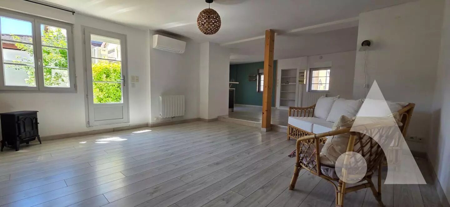 Maison à vendre, 128m², Chaussin