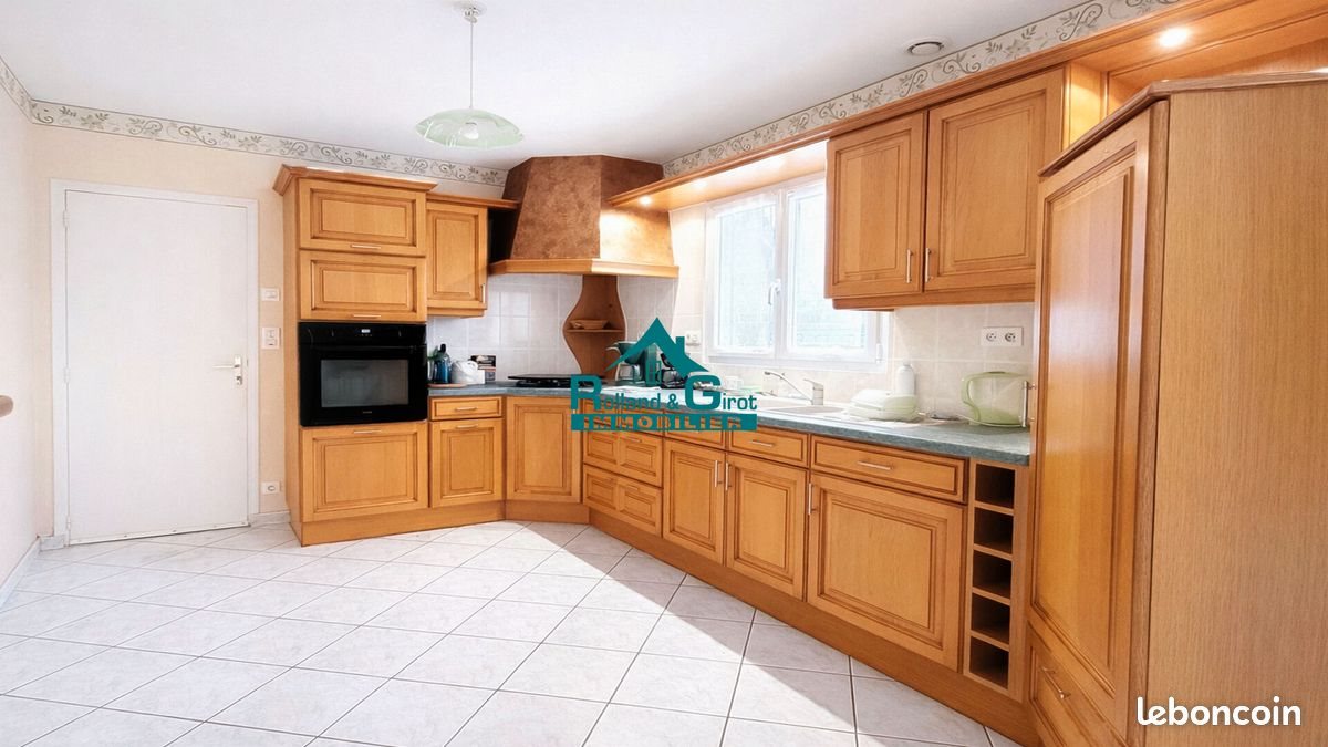 Maison à vendre, 114m², Cornillé