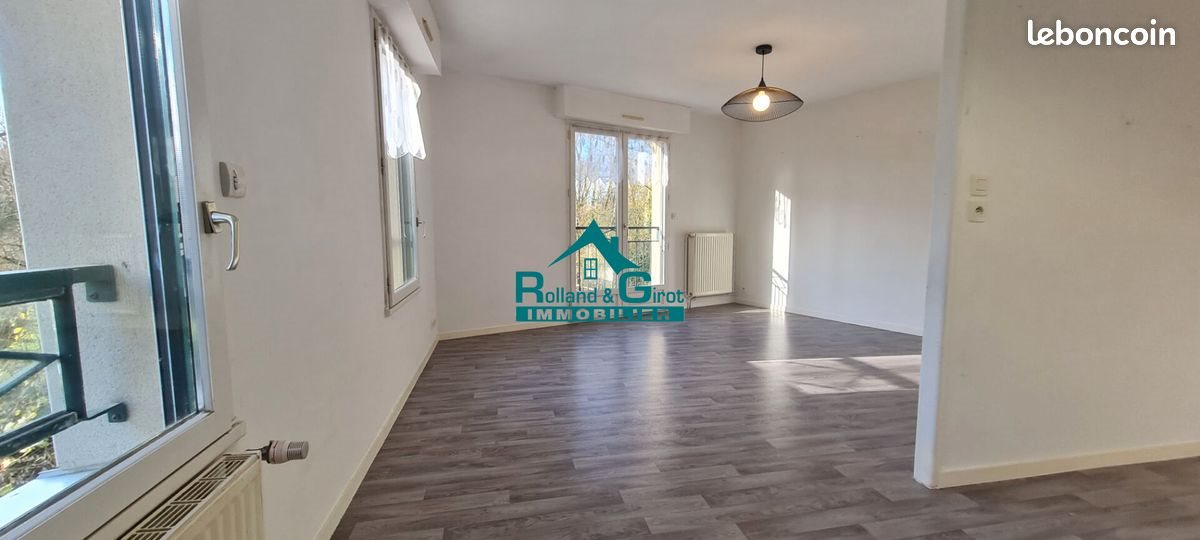 Appartement à louer, 87m², Châteaugiron